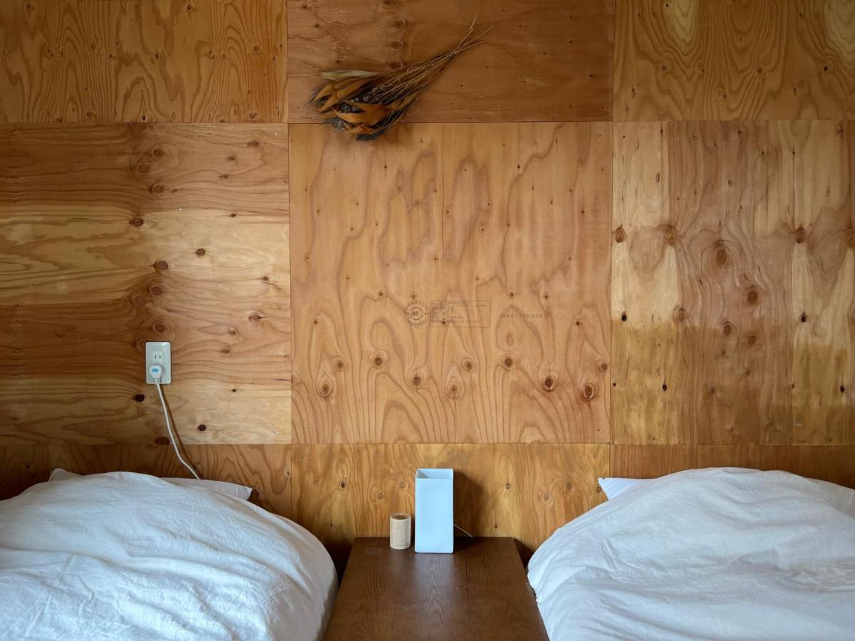 Hostel Fuji Matsuyama Base Фудзиёсида Экстерьер фото