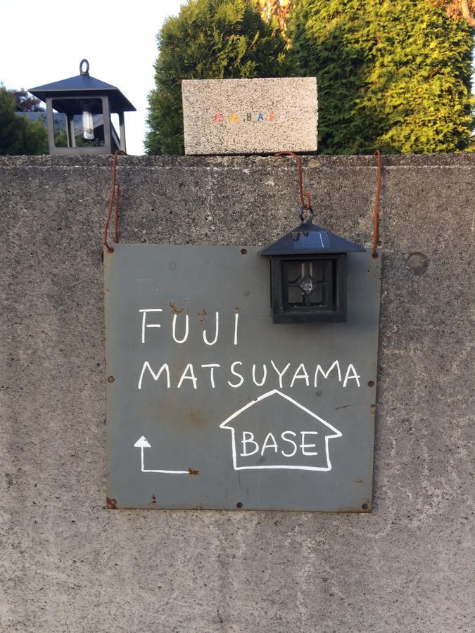 Hostel Fuji Matsuyama Base Фудзиёсида Экстерьер фото