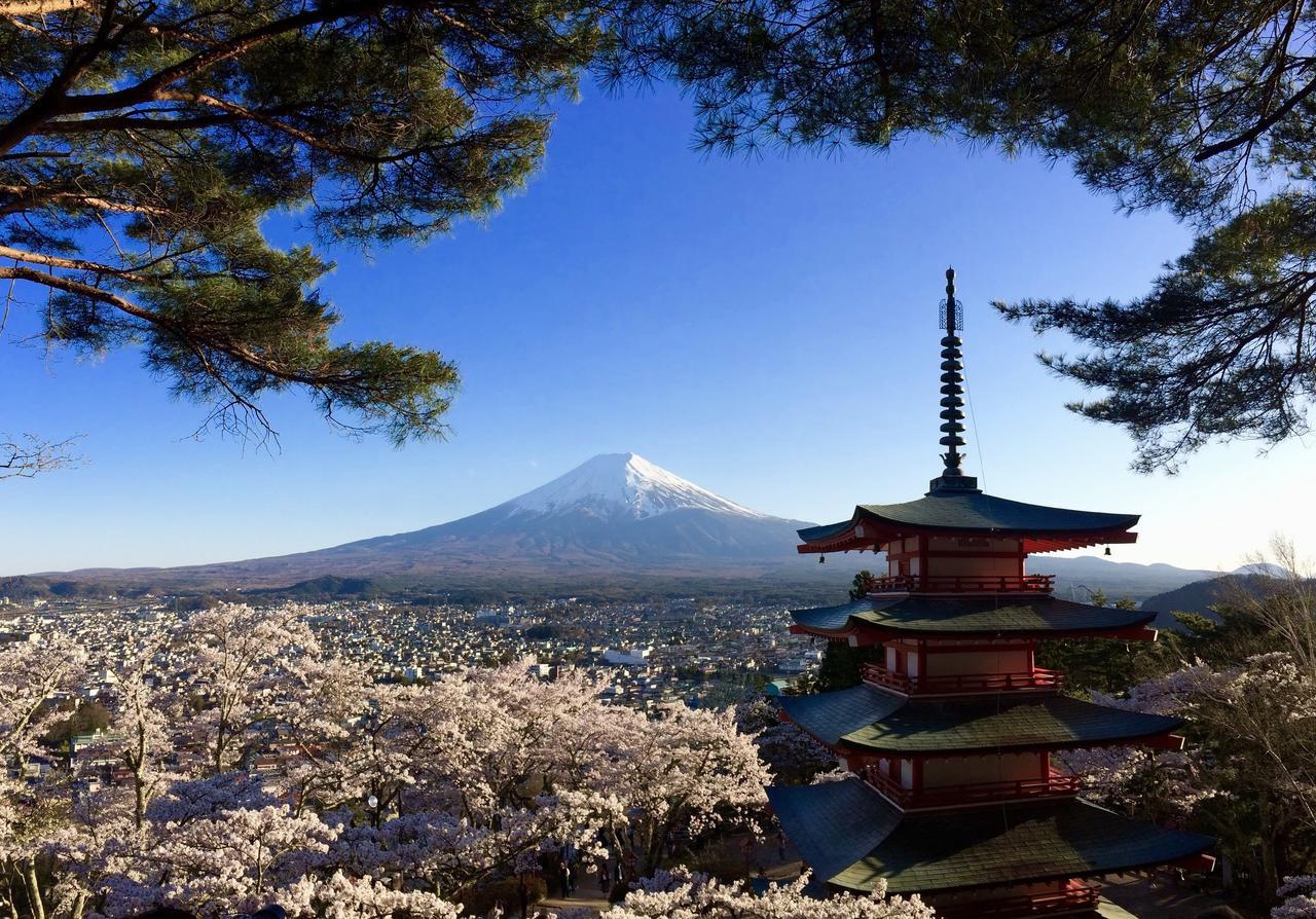 Hostel Fuji Matsuyama Base Фудзиёсида Экстерьер фото
